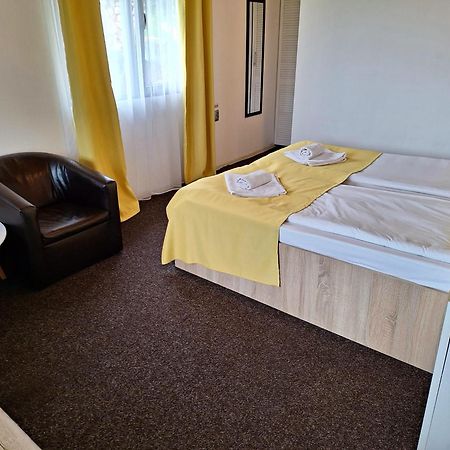Pensiunea Tinelu Brasov Săcele Eksteriør bilde